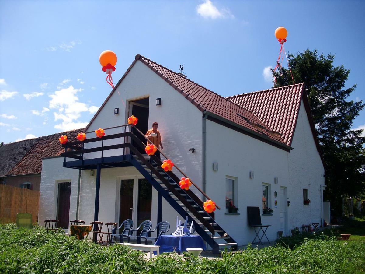 Ferme Lenfant Guest House Ville-Pommeroeul ภายนอก รูปภาพ